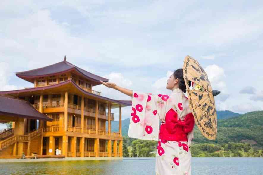 Con gái nên du học Nhật ngành du lịch