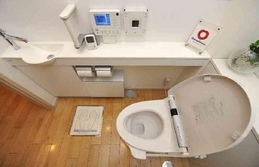 Để giữ gìn vệ sinh và sức khỏe người Nhật tách biệt khu vệ sinh và nhà tắm