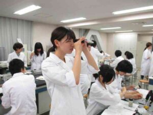 Tổng quan về kỹ sư hóa học đi Nhật